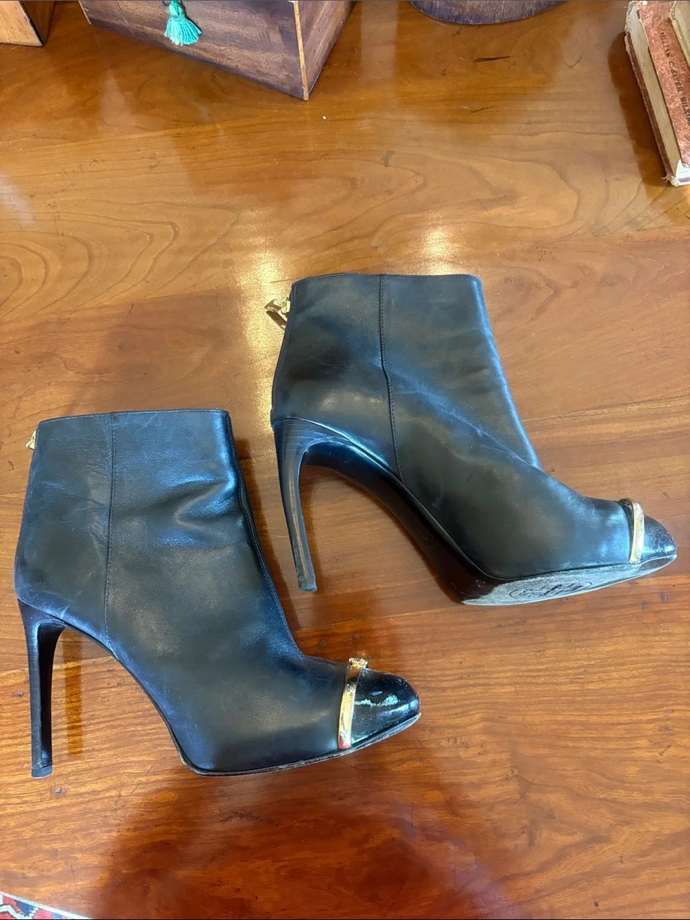 Tory Burch authentic tory
